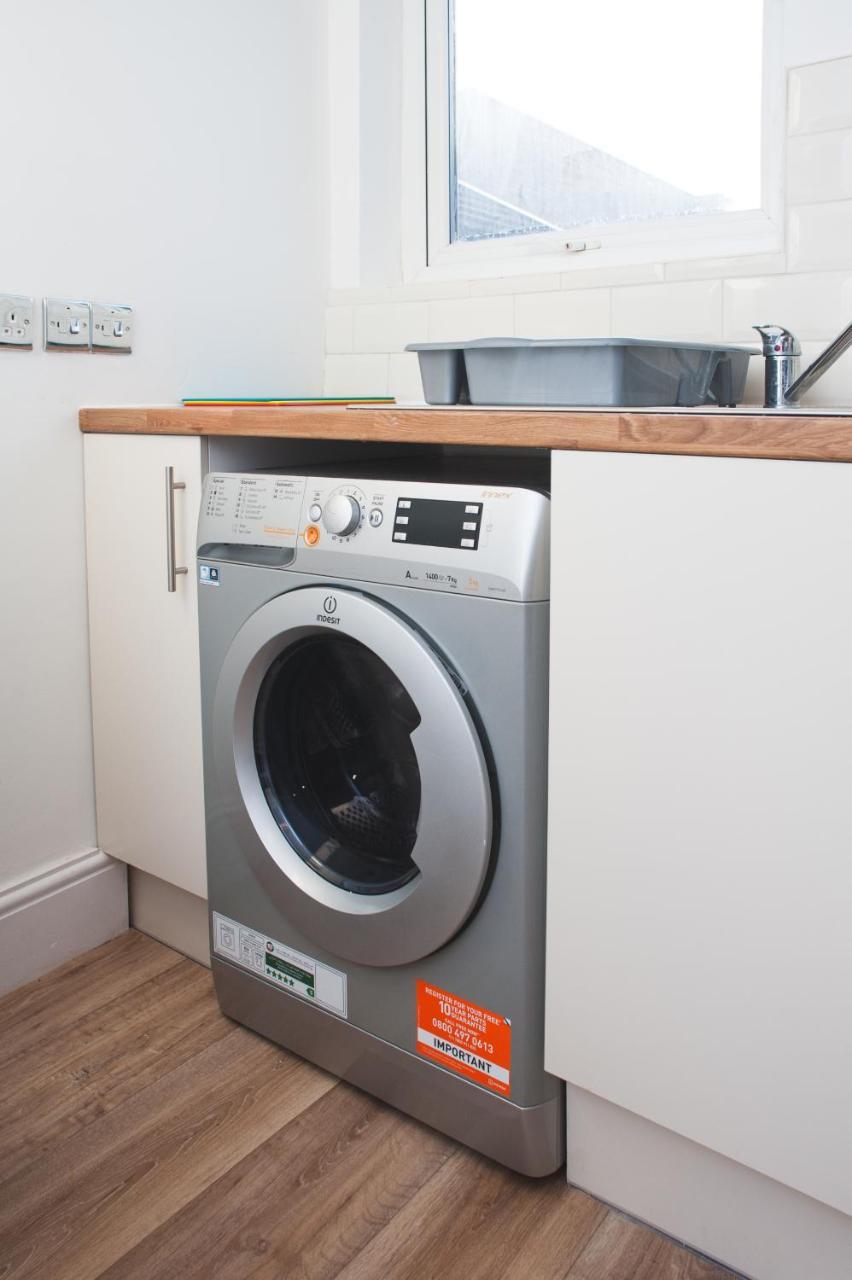 Mycityhaven - 3 Bedroom Shirehampton Flat Near Avonmouth & M4 Bristol Zewnętrze zdjęcie